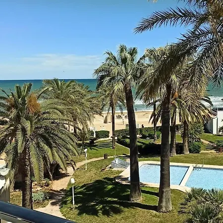 Apartamento Primera Linea De Playa. Dénia