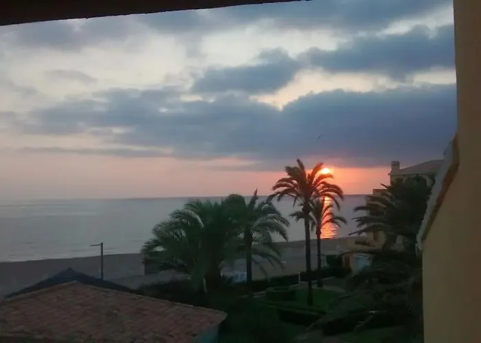 Primera Linea De Playa. * Dénia