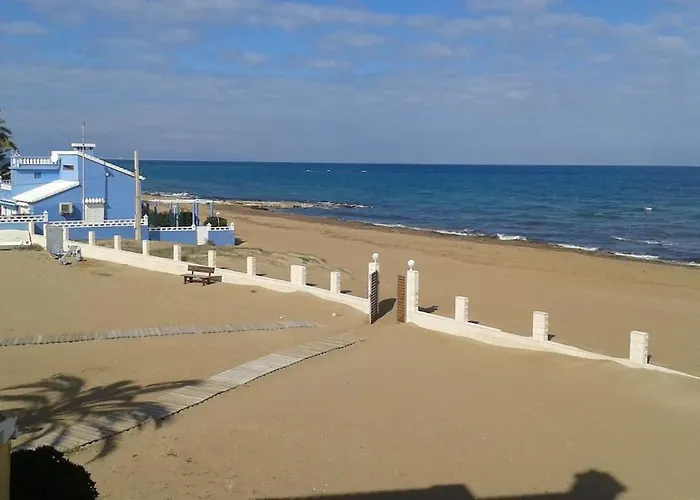 Primera Linea De Playa. デニア